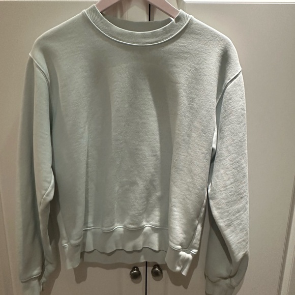 TNA Sweatshirt - Picture 1 of 4